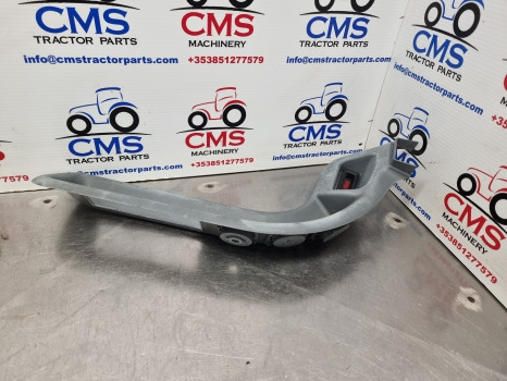 New Holland Ts115, Tm115, Tm125, Ts90 Air Conditioning Panel 82011639, 82034494 - Cabine et intérieur: photos 3 New Holland Ts115, Tm115, Tm125, Ts90 Air Conditioning Panel 82011639, 82034494 - Cabine et intérieur: photos 3