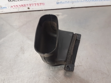 New Holland Ts115a, Ts100, Ts110, Case Maxxum, Mxu, Puma Air Duct Rhs 82034322 - Chauffage/ Ventilation pour Tracteur agricole: photos 1 New Holland Ts115a, Ts100, Ts110, Case Maxxum, Mxu, Puma Air Duct Rhs 82034322 - Chauffage/ Ventilation pour Tracteur agricole: photos 1