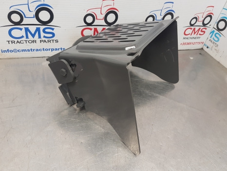 Ford, New Holland 40 Series, Ts Series, 7840, Ts110, Pto Guard, Shield 82005822 - Pièces de rechange pour Tracteur agricole: photos 1 Ford, New Holland 40 Series, Ts Series, 7840, Ts110, Pto Guard, Shield 82005822 - Pièces de rechange pour Tracteur agricole: photos 1