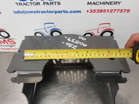 Ford, New Holland 40 Series, Ts Series, 7840, Ts110, Pto Guard, Shield 82005822 - Pièces de rechange pour Tracteur agricole: photos 5 Ford, New Holland 40 Series, Ts Series, 7840, Ts110, Pto Guard, Shield 82005822 - Pièces de rechange pour Tracteur agricole: photos 5