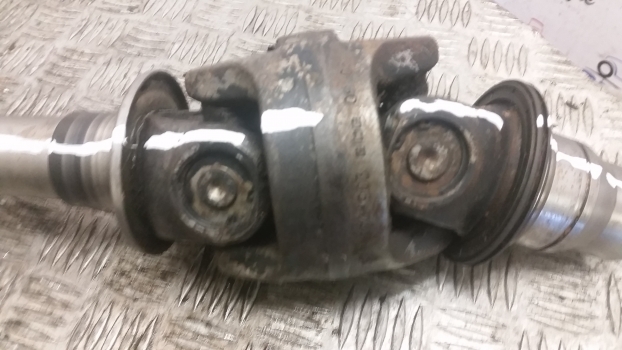 Same, Lamborghini, Deutz Agrotron 150 Front Axle Drive Shaft Right 04415115.4 - Demi arbre pour Tracteur agricole: photos 2 Same, Lamborghini, Deutz Agrotron 150 Front Axle Drive Shaft Right 04415115.4 - Demi arbre pour Tracteur agricole: photos 2