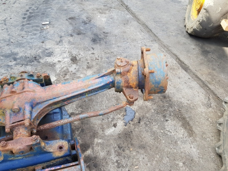 Same Panther 90 Front Axle Hub Lhs, Beam, Differential 0.169.4331.0/20 - Essieu avant pour Machine agricole: photos 5 Same Panther 90 Front Axle Hub Lhs, Beam, Differential 0.169.4331.0/20 - Essieu avant pour Machine agricole: photos 5