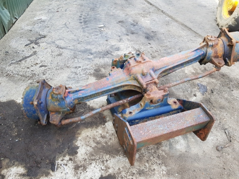 Same Panther 90 Front Axle Hub Lhs, Beam, Differential 0.169.4331.0/20 - Essieu avant pour Machine agricole: photos 4 Same Panther 90 Front Axle Hub Lhs, Beam, Differential 0.169.4331.0/20 - Essieu avant pour Machine agricole: photos 4