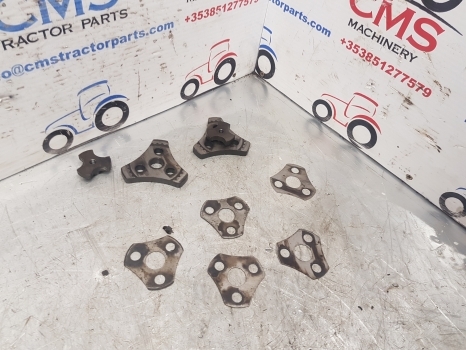 Same Silver 100.6, 105, Antares 110 Rear Axle Lock Plate Flange 0.008.5860.0/10 - Essieu arrière pour Tracteur agricole: photos 2 Same Silver 100.6, 105, Antares 110 Rear Axle Lock Plate Flange 0.008.5860.0/10 - Essieu arrière pour Tracteur agricole: photos 2