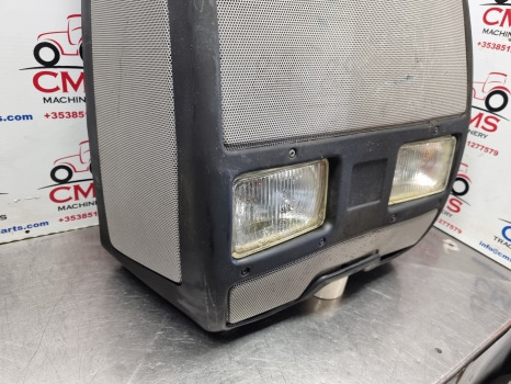 Valtra 600, 700, 800, A65, A75 Series Nose Cone Grille, Grill Panel V33371410 - Calandre: photos 3 Valtra 600, 700, 800, A65, A75 Series Nose Cone Grille, Grill Panel V33371410 - Calandre: photos 3