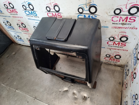 Valtra 6300, 5400, 6000, 8000 Nose Cone Panel V31812020, V32023200 - Carrosserie et extérieur: photos 4 Valtra 6300, 5400, 6000, 8000 Nose Cone Panel V31812020, V32023200 - Carrosserie et extérieur: photos 4