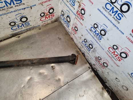 Valtra 6400, 6000, 8000 Series, Front Axle Drive Shaft, Propeller V32041500 - Essieu avant: photos 2 Valtra 6400, 6000, 8000 Series, Front Axle Drive Shaft, Propeller V32041500 - Essieu avant: photos 2