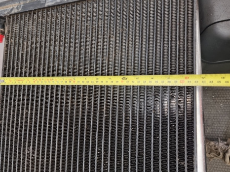 Valtra 6400, 6000, 8000, Xl Series, Oil Cooler V34224200, 34224200 - Radiateur: photos 5 Valtra 6400, 6000, 8000, Xl Series, Oil Cooler V34224200, 34224200 - Radiateur: photos 5