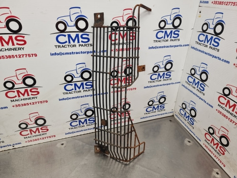 Valtra 6400, 8000, Engine Alternator Shield, Guard V33462300, V33020510 - Calandre: photos 1 Valtra 6400, 8000, Engine Alternator Shield, Guard V33462300, V33020510 - Calandre: photos 1