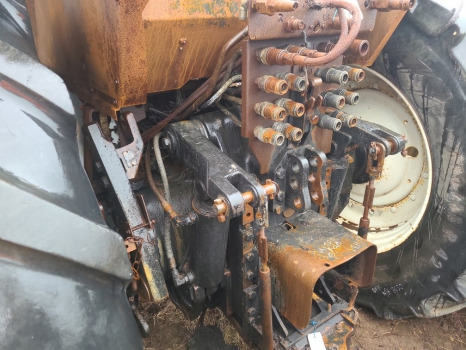 Valtra S230, S240, S260, S280 Transmission Backend V35087300, V35097700 - Essieu arrière: photos 1 Valtra S230, S240, S260, S280 Transmission Backend V35087300, V35097700 - Essieu arrière: photos 1