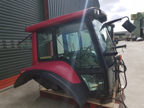 Valtra T.150 T150ch, T150c, Tc, Tch Series, Complete Cab V35971000, V36567500 - Cabine: photos 3 Valtra T.150 T150ch, T150c, Tc, Tch Series, Complete Cab V35971000, V36567500 - Cabine: photos 3