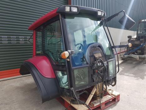 Valtra T.150 T150ch, T150c, Tc, Tch Series, Complete Cab V35971000, V36567500 - Cabine: photos 1 Valtra T.150 T150ch, T150c, Tc, Tch Series, Complete Cab V35971000, V36567500 - Cabine: photos 1
