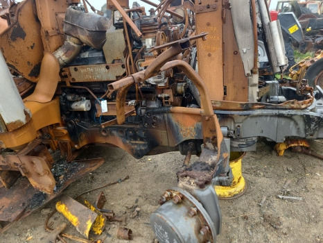 Valtra T174ea Front mudguard bracket kit - Carrosserie et extérieur pour Machine agricole: photos 3 Valtra T174ea Front mudguard bracket kit - Carrosserie et extérieur pour Machine agricole: photos 3