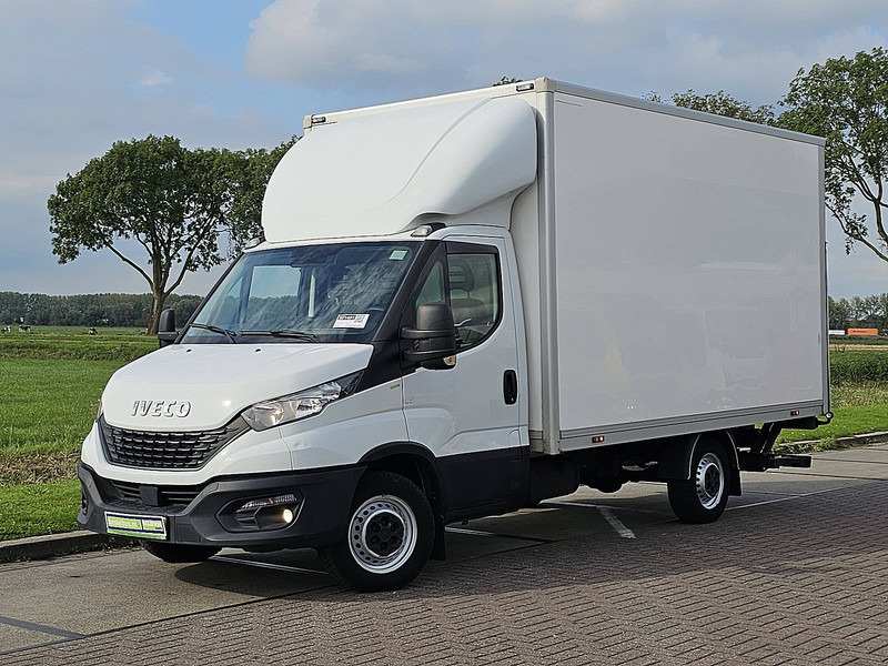 Iveco Daily 35 S 14 clima EURO6 - Fourgon utilitaire: photos 2 Iveco Daily 35 S 14 clima EURO6 - Fourgon utilitaire: photos 2