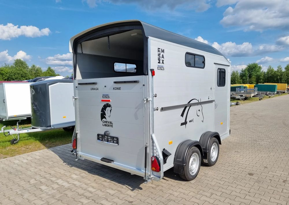 CHEVAL LIBERTÉ Cheval Liberte Multimax przyczepa na dwa konie | duża siodlarnia | drzwi boczne | 2600 kg DMC | 380×181 cm | ALUMINIOWA | Debon | dostawa | mocna i solidna | - Van chevaux: photos 4 CHEVAL LIBERTÉ Cheval Liberte Multimax przyczepa na dwa konie | duża siodlarnia | drzwi boczne | 2600 kg DMC | 380×181 cm | ALUMINIOWA | Debon | dostawa | mocna i solidna | - Van chevaux: photos 4
