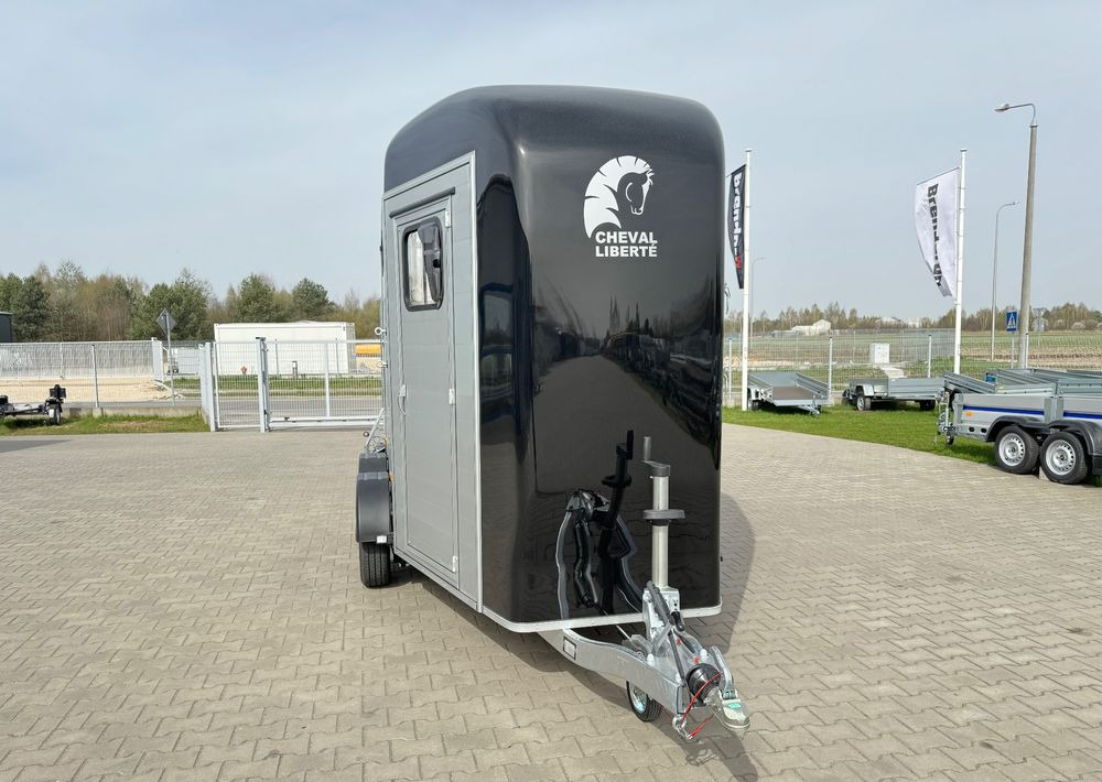 CHEVAL LIBERTÉ Cheval Liberte Touring Country XL przyczepa na dwa konie | duża siodlarnia | drzwi boczne | rampa przednia | 387×179 cm | ALUMINIOWA | Debon | dostawa | mocna i solidna | - Van chevaux: photos 5 CHEVAL LIBERTÉ Cheval Liberte Touring Country XL przyczepa na dwa konie | duża siodlarnia | drzwi boczne | rampa przednia | 387×179 cm | ALUMINIOWA | Debon | dostawa | mocna i solidna | - Van chevaux: photos 5