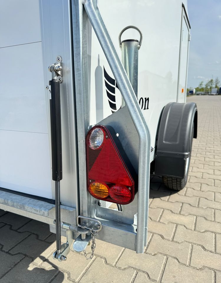 DEBON Debon Cargo 1300 + drzwi boczne | 300 x 150 x 170 cm / 750 - 1300 kg - Remorque fourgon: photos 5 DEBON Debon Cargo 1300 + drzwi boczne | 300 x 150 x 170 cm / 750 - 1300 kg - Remorque fourgon: photos 5