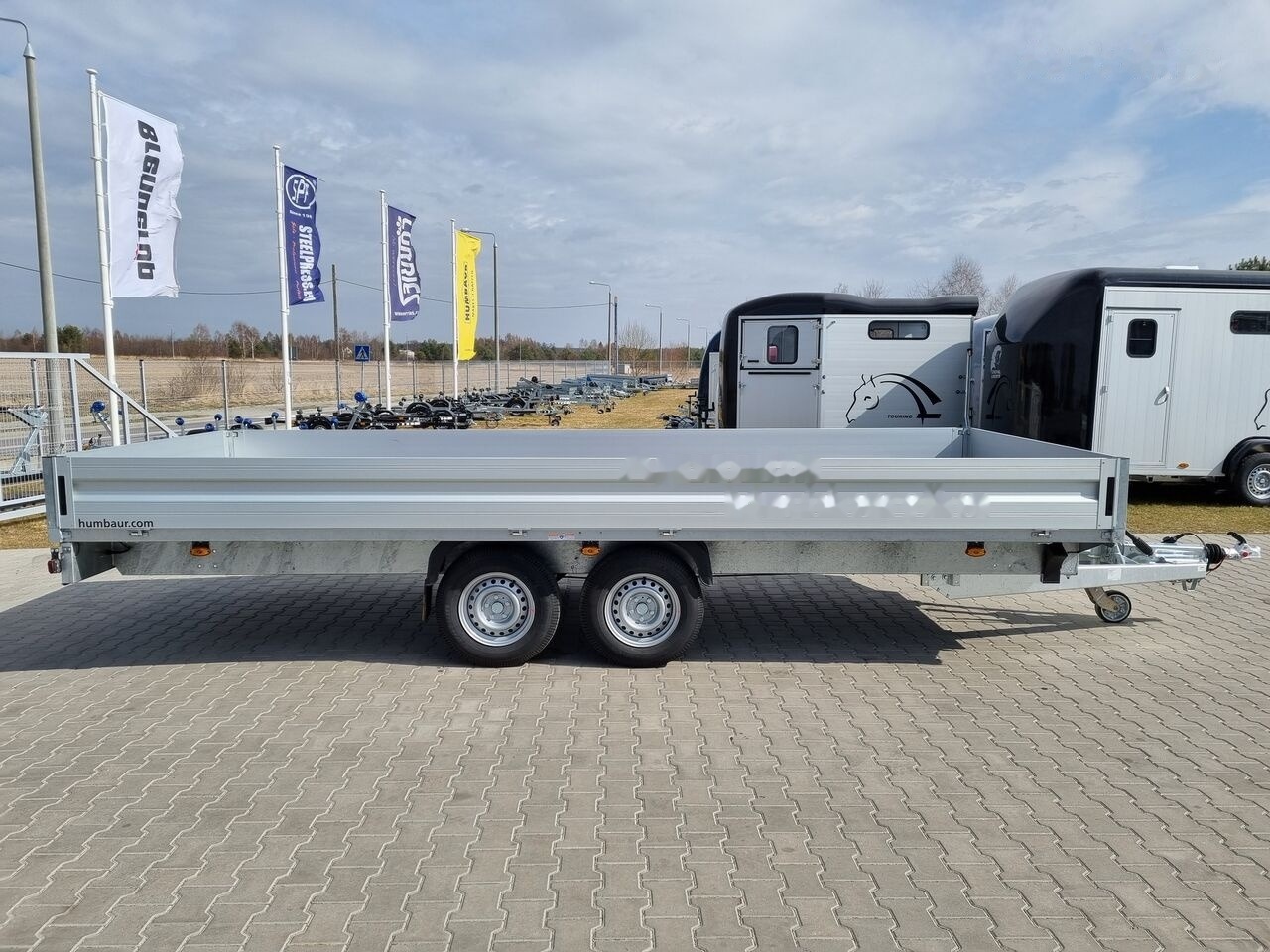 Humbaur HT 355221 GR 5,22 x 2,1m 3500kg GVW platform trailer ALU sides - Remorque plateau: photos 2 Humbaur HT 355221 GR 5,22 x 2,1m 3500kg GVW platform trailer ALU sides - Remorque plateau: photos 2