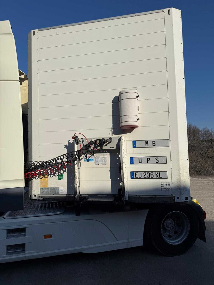 Schmitz Izoterma Kontener Box, 2017r, roleta , 481083 km , z Francji - Semi-remorque isothermique: photos 5 Schmitz Izoterma Kontener Box, 2017r, roleta , 481083 km , z Francji - Semi-remorque isothermique: photos 5