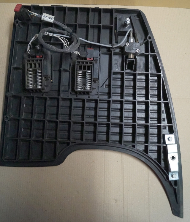 Jungheinrich 51189782 | Vloerplaat Floorplate ETV from Year 2011 Driving pedal 5 Vloerplaat Floorplate ETV from Year 2011 Driving pedal 51443197 Brake pedal 51198398 Kill switch 51188550 kabel 51178968 - Frame/ Châssis pour Matériel de manutention: photos 2 Jungheinrich 51189782 | Vloerplaat Floorplate ETV from Year 2011 Driving pedal 5 Vloerplaat Floorplate ETV from Year 2011 Driving pedal 51443197 Brake pedal 51198398 Kill switch 51188550 kabel 51178968 - Frame/ Châssis pour Matériel de manutention: photos 2