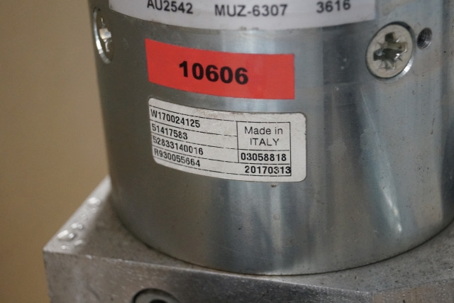 Jungheinrich 51417583 | Pumpmotor with tank and valve block 24V 2,2KW code R9320 - Pompe hydraulique pour Matériel de manutention: photos 2 Jungheinrich 51417583 | Pumpmotor with tank and valve block 24V 2,2KW code R9320 - Pompe hydraulique pour Matériel de manutention: photos 2