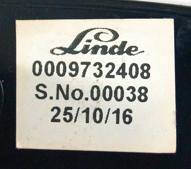 Linde 0009732408 | Switch sn. 00038 - Système électrique pour Matériel de manutention: photos 3 Linde 0009732408 | Switch sn. 00038 - Système électrique pour Matériel de manutention: photos 3