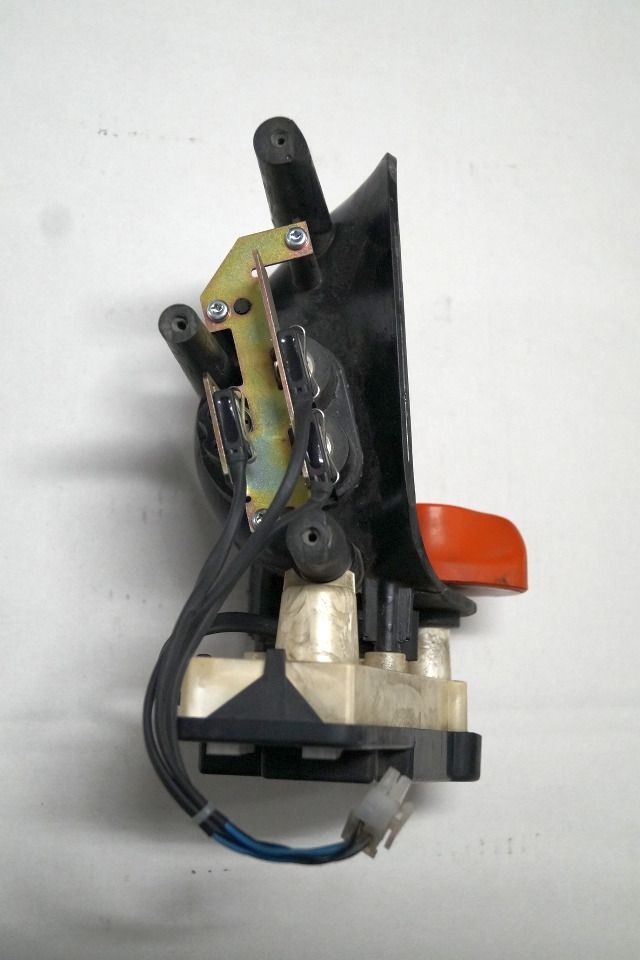 Linde 1443605100 | Rijschakelaar Control handle Control module - Système électrique pour Matériel de manutention: photos 3 Linde 1443605100 | Rijschakelaar Control handle Control module - Système électrique pour Matériel de manutention: photos 3