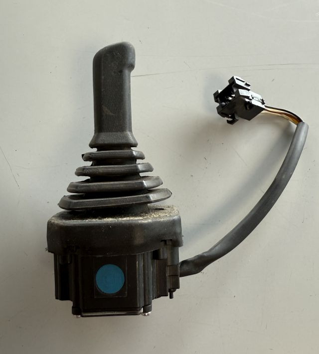 Linde 409324 | Joystick Single Axis Still no. 8409324 sn 0645 127 - Système électrique pour Matériel de manutention: photos 1 Linde 409324 | Joystick Single Axis Still no. 8409324 sn 0645 127 - Système électrique pour Matériel de manutention: photos 1