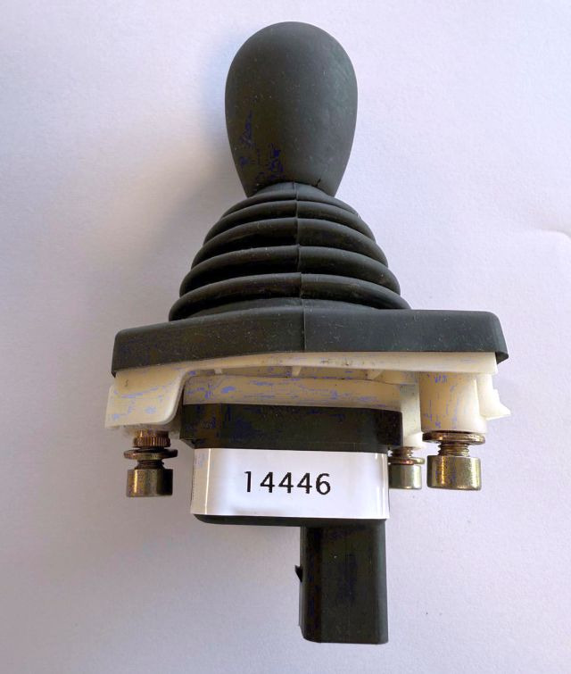 Linde 7919040015 | Joystick sn. 3246 - Système électrique pour Matériel de manutention: photos 2 Linde 7919040015 | Joystick sn. 3246 - Système électrique pour Matériel de manutention: photos 2