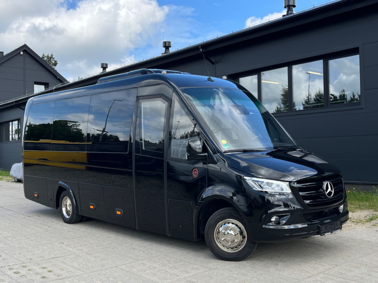 Mercedes-Benz Sprinter 519/ 3.0 V6 / LUXURY Tourist Bus - Autocar: photos 1 Mercedes-Benz Sprinter 519/ 3.0 V6 / LUXURY Tourist Bus - Autocar: photos 1