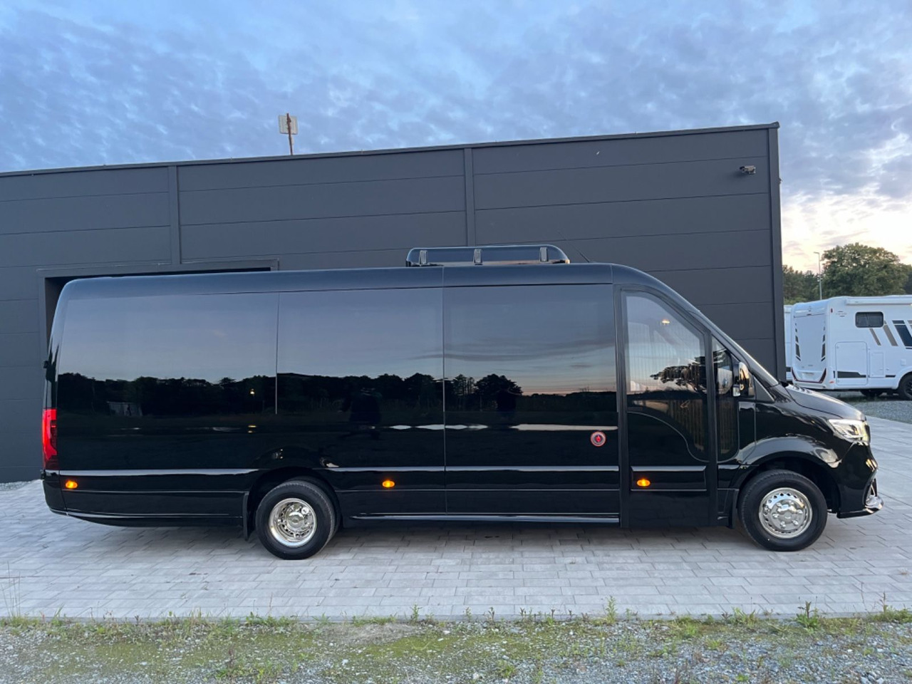 Mercedes-Benz Sprinter 519 XL /19+1+1/Luxury Bus /Coming Soon! Mercedes-Benz Sprinter 519 XL /19+1+1/Luxury /Panorama Windows - Minibus, Transport de personnes: photos 4 Mercedes-Benz Sprinter 519 XL /19+1+1/Luxury Bus /Coming Soon! Mercedes-Benz Sprinter 519 XL /19+1+1/Luxury /Panorama Windows - Minibus, Transport de personnes: photos 4