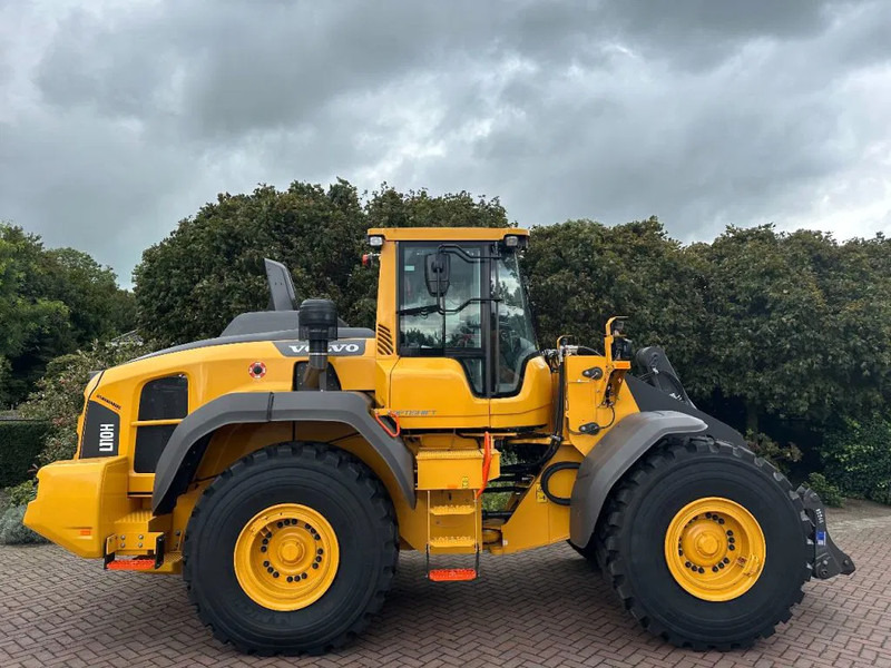 Volvo L110 H Unused 3 units directly availlable - Chargeuse sur pneus: photos 5 Volvo L110 H Unused 3 units directly availlable - Chargeuse sur pneus: photos 5