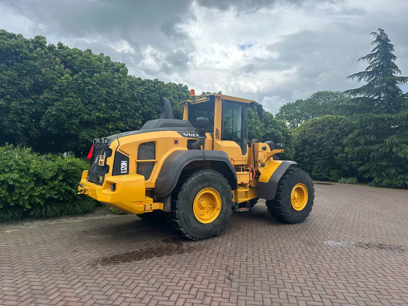 Volvo L120 H - Chargeuse sur pneus: photos 4 Volvo L120 H - Chargeuse sur pneus: photos 4