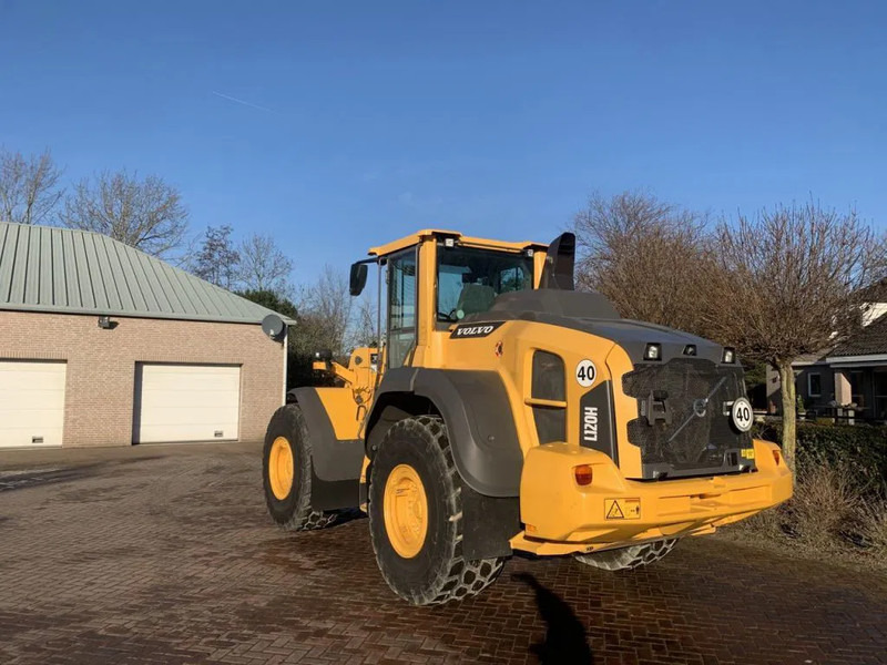 Volvo L120 H - Chargeuse sur pneus: photos 2 Volvo L120 H - Chargeuse sur pneus: photos 2