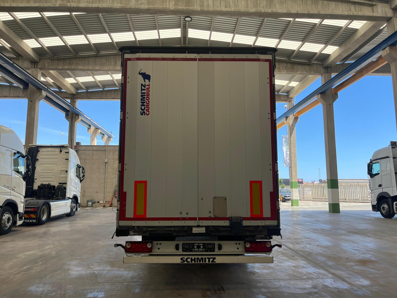 Semi-remorque rideaux coulissants Schmitz Cargobull SCS24/L Varios: photos 7
