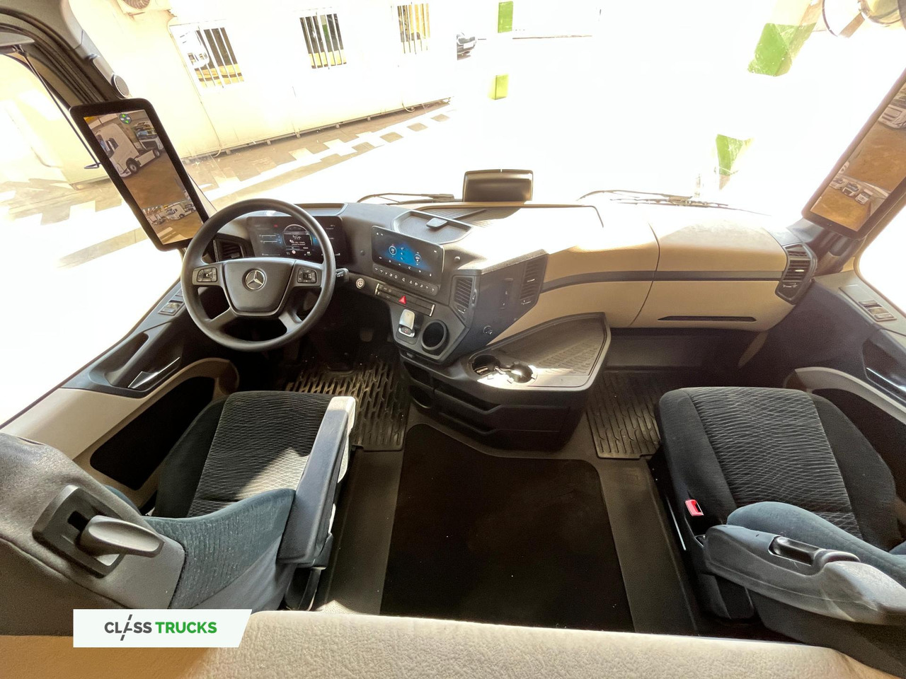 Tracteur routier Mercedes-Benz Actros 5 1845 BigSpace: photos 11