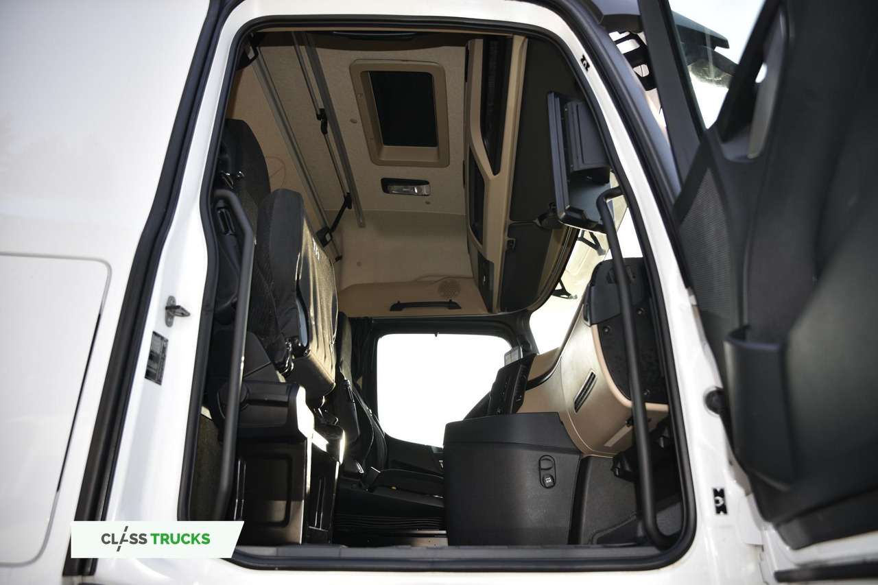 Tracteur routier Mercedes-Benz Actros 5 1845 BigSpace: photos 10