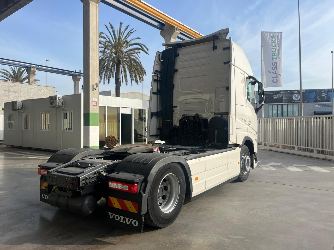 Volvo FH 460 Globetrotter XL i-Save I-ParkCool - Tracteur routier: photos 3 Volvo FH 460 Globetrotter XL i-Save I-ParkCool - Tracteur routier: photos 3