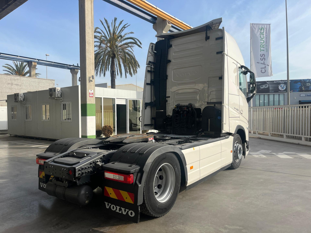 Volvo FH 460 Globetrotter XL i-Save I-ParkCool - Tracteur routier: photos 4 Volvo FH 460 Globetrotter XL i-Save I-ParkCool - Tracteur routier: photos 4