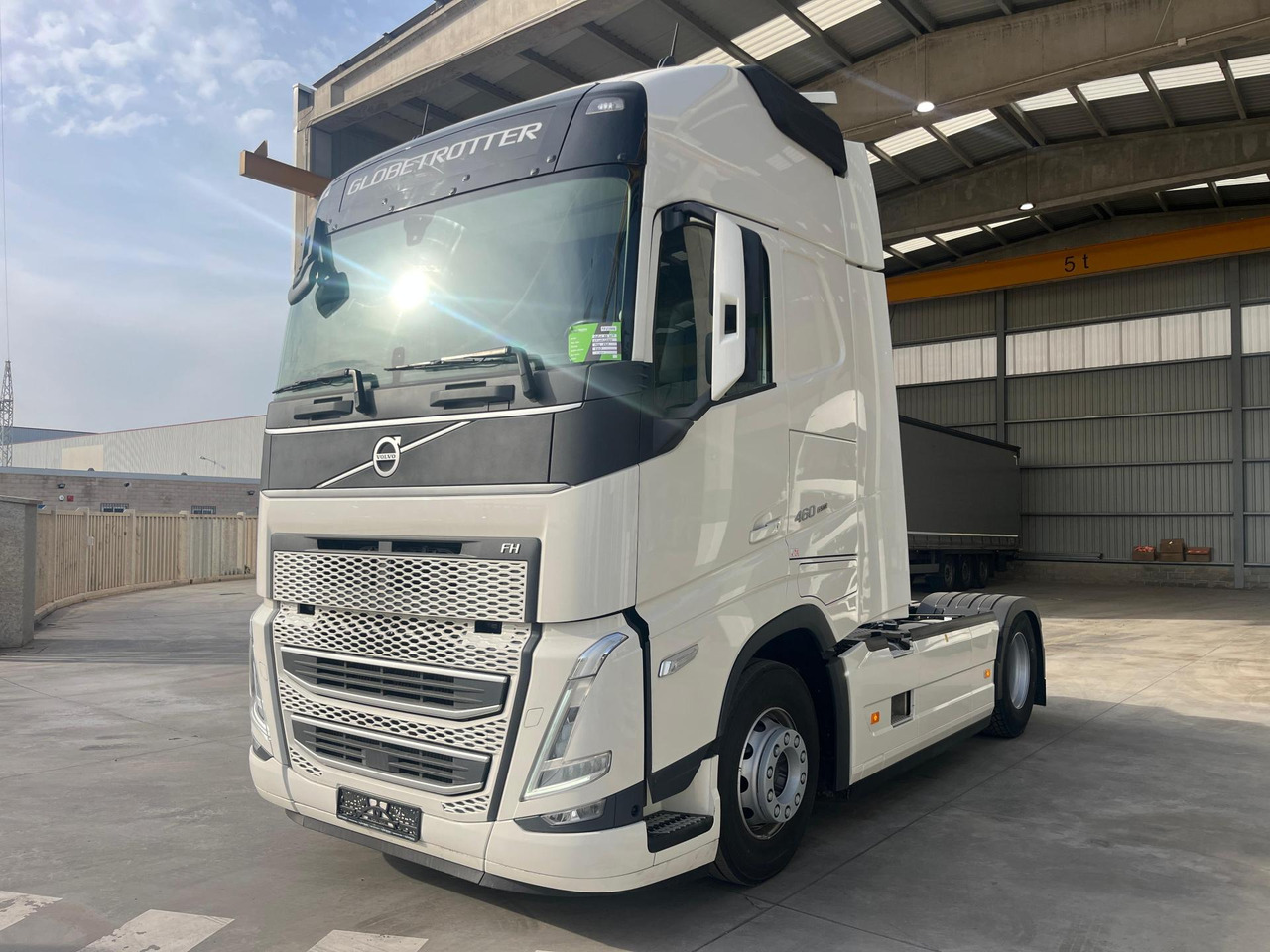 Volvo FH 460 Globetrotter XL i-Save I-ParkCool - Tracteur routier: photos 1 Volvo FH 460 Globetrotter XL i-Save I-ParkCool - Tracteur routier: photos 1