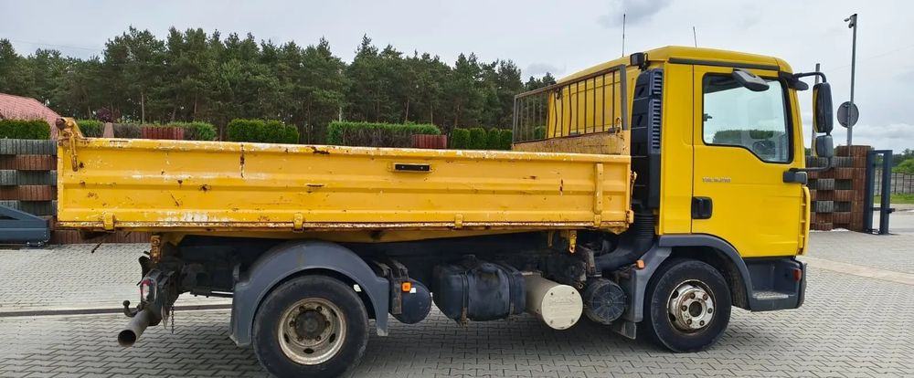 MAN TGL 8.210 * 2007 * 3-stronny KIPER * NOWE OPONY * MANUAL * RESOR * 3 MIEJSCA - Camion benne: photos 5 MAN TGL 8.210 * 2007 * 3-stronny KIPER * NOWE OPONY * MANUAL * RESOR * 3 MIEJSCA - Camion benne: photos 5