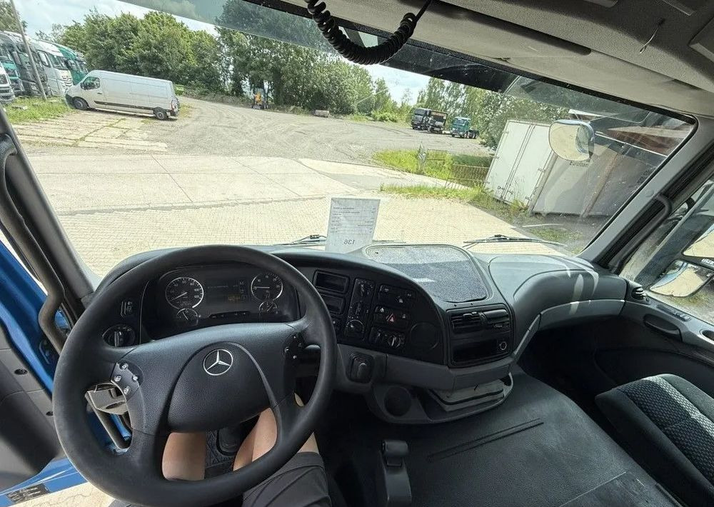 Mercedes-Benz Actros 4141AK 8x8 | Wywrotka Meiller | TELLIGENT z sprzęgłem system stabilizacji jazdy | Euro 5 - Camion benne: photos 5 Mercedes-Benz Actros 4141AK 8x8 | Wywrotka Meiller | TELLIGENT z sprzęgłem system stabilizacji jazdy | Euro 5 - Camion benne: photos 5