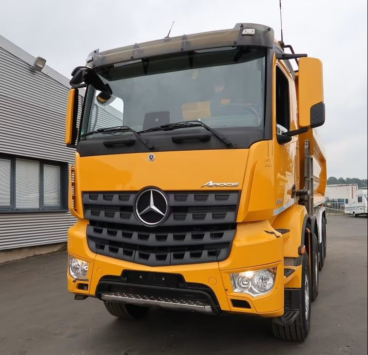 Mercedes-Benz Arocs 3251 8x4 | 510 KM | Euro 6d | Navi | Wywrotka Trójstronna | 215 600 km !! - Camion benne: photos 3 Mercedes-Benz Arocs 3251 8x4 | 510 KM | Euro 6d | Navi | Wywrotka Trójstronna | 215 600 km !! - Camion benne: photos 3