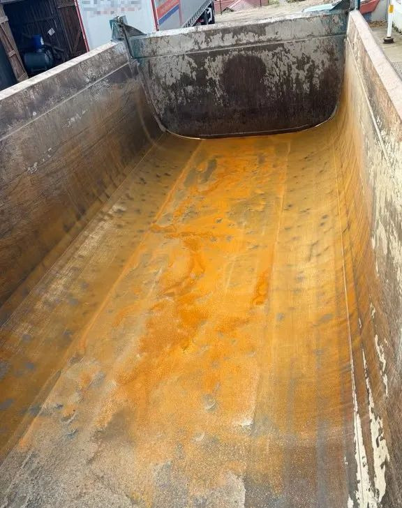 Camion benne Mercedes-Benz Mercedes-Benz Arocs 4145AK 8x6 Allrad | Wywrotka Schmitz Mulda z hydrauliczną zabudową kiprującą | Euro 6c | Przebieg: 144 249 km !!!!: photos 11 Camion benne Mercedes-Benz Mercedes-Benz Arocs 4145AK 8x6 Allrad | Wywrotka Schmitz Mulda z hydrauliczną zabudową kiprującą | Euro 6c | Przebieg: 144 249 km !!!!: photos 11