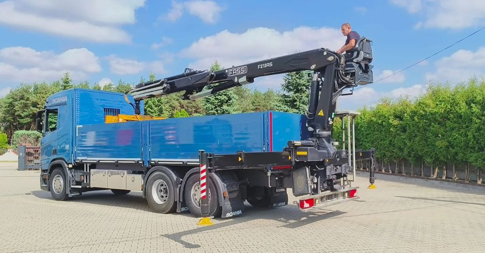 Camion grue, Camion plateau Scania R 500 6x2 z żurawiem Fassi F 215 AS – 2019 – Euro 6 –Retarder -Oś skrętna - Gotowa do pracy!: photos 10