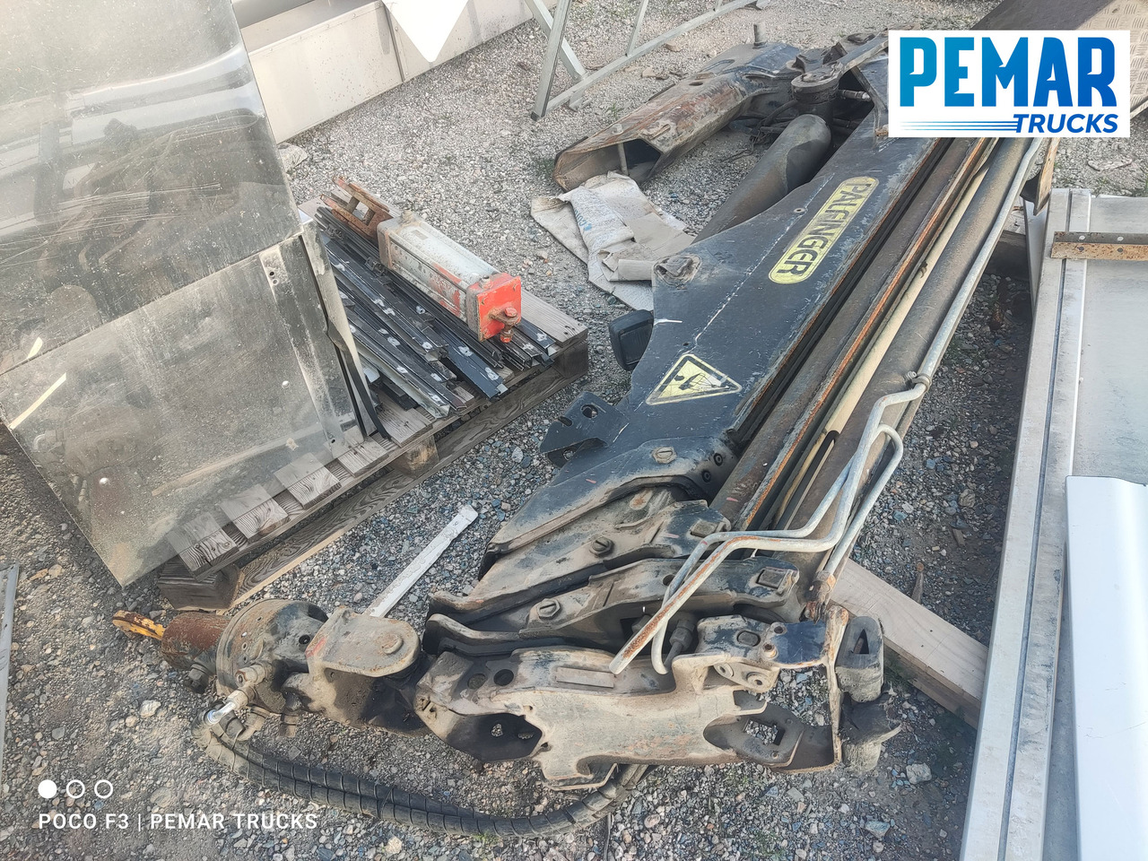 JIB PALFINGER PJ080 - Outil/ Équipement: photos 3 JIB PALFINGER PJ080 - Outil/ Équipement: photos 3