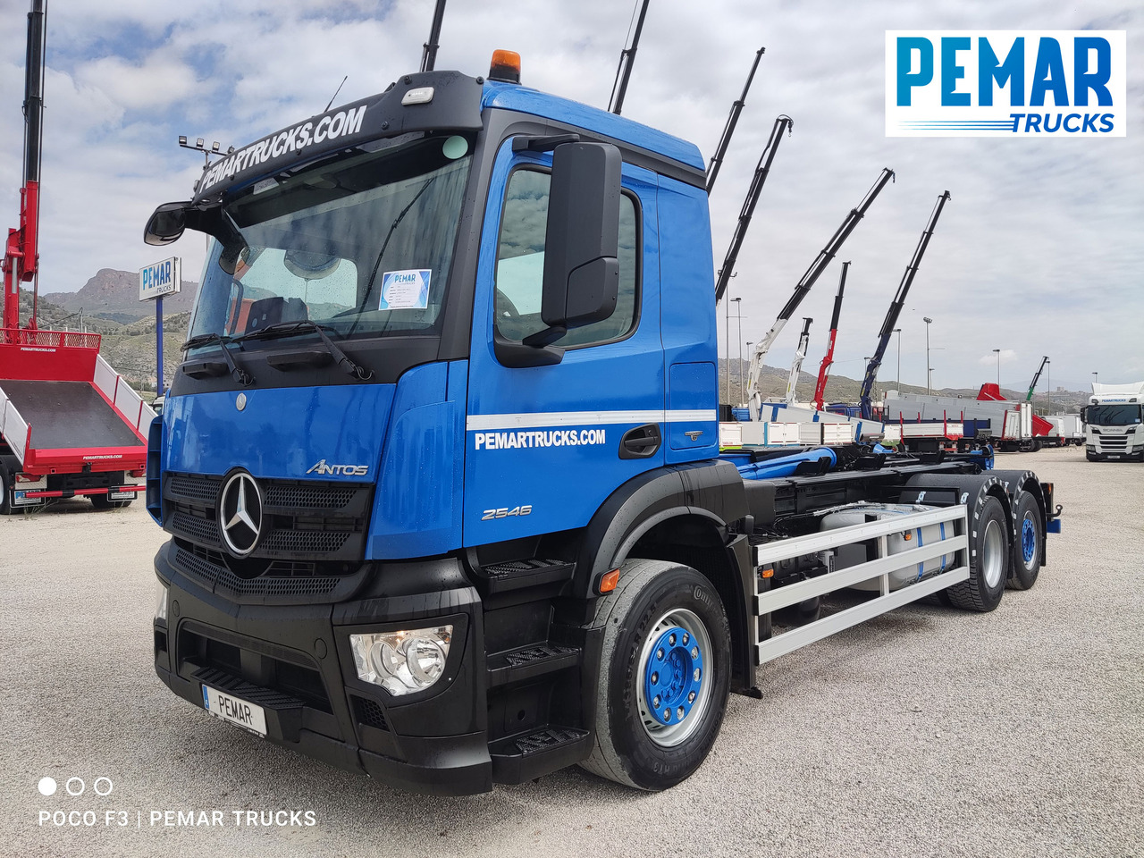 MERCEDES-BENZ ANTOS 2546 6X2 MULTILIFT - Camion porte-conteneur/ Caisse mobile: photos 2 MERCEDES-BENZ ANTOS 2546 6X2 MULTILIFT - Camion porte-conteneur/ Caisse mobile: photos 2