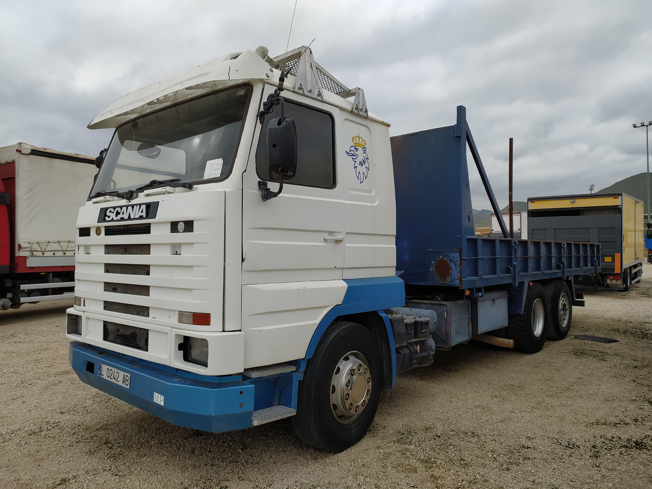 SCANIA 143 420 BASCULANTE - Camion benne: photos 1 SCANIA 143 420 BASCULANTE - Camion benne: photos 1