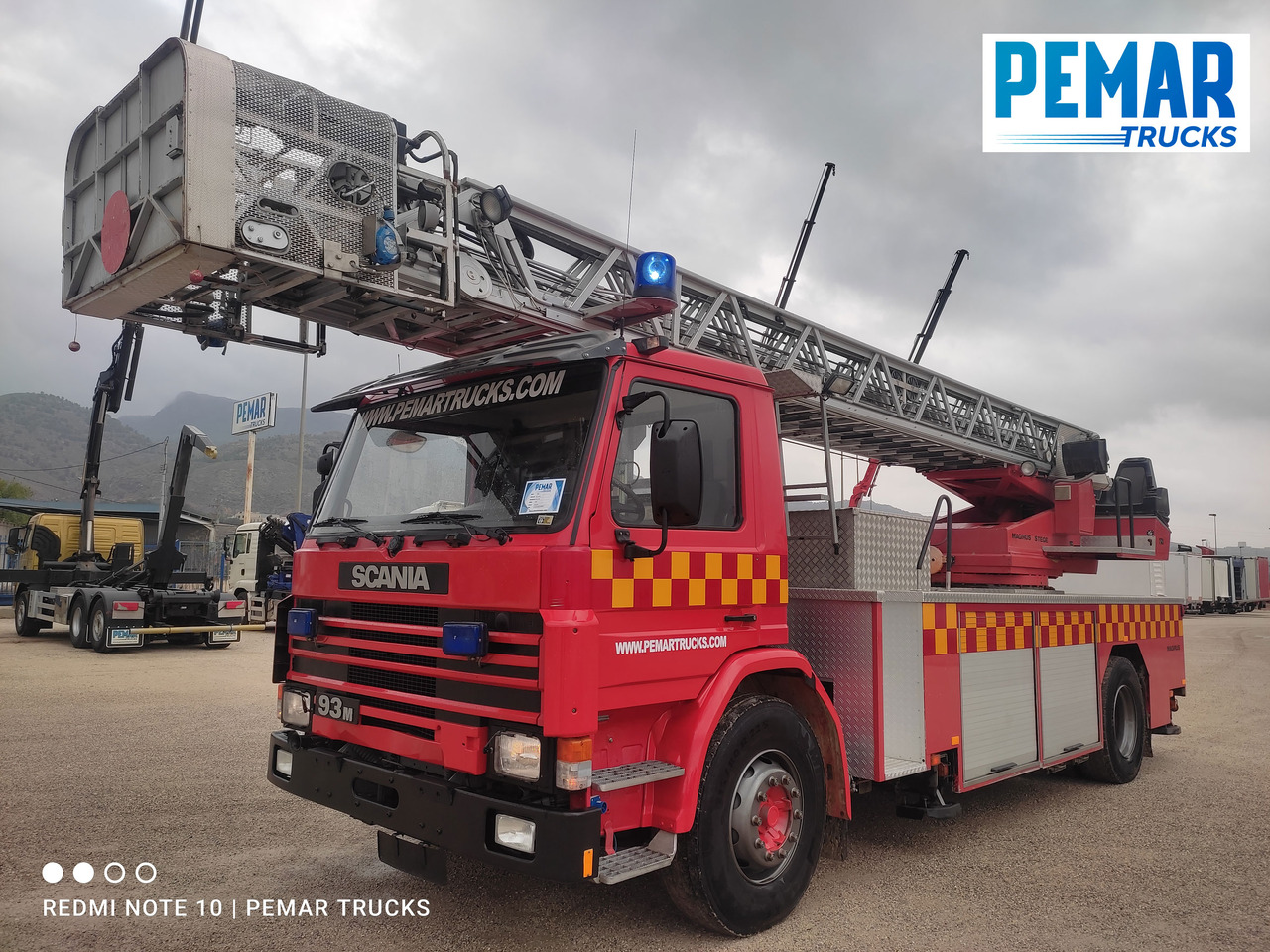 SCANIA G93 250 ESCALERA BOMBEROS - Camion de pompier: photos 2 SCANIA G93 250 ESCALERA BOMBEROS - Camion de pompier: photos 2