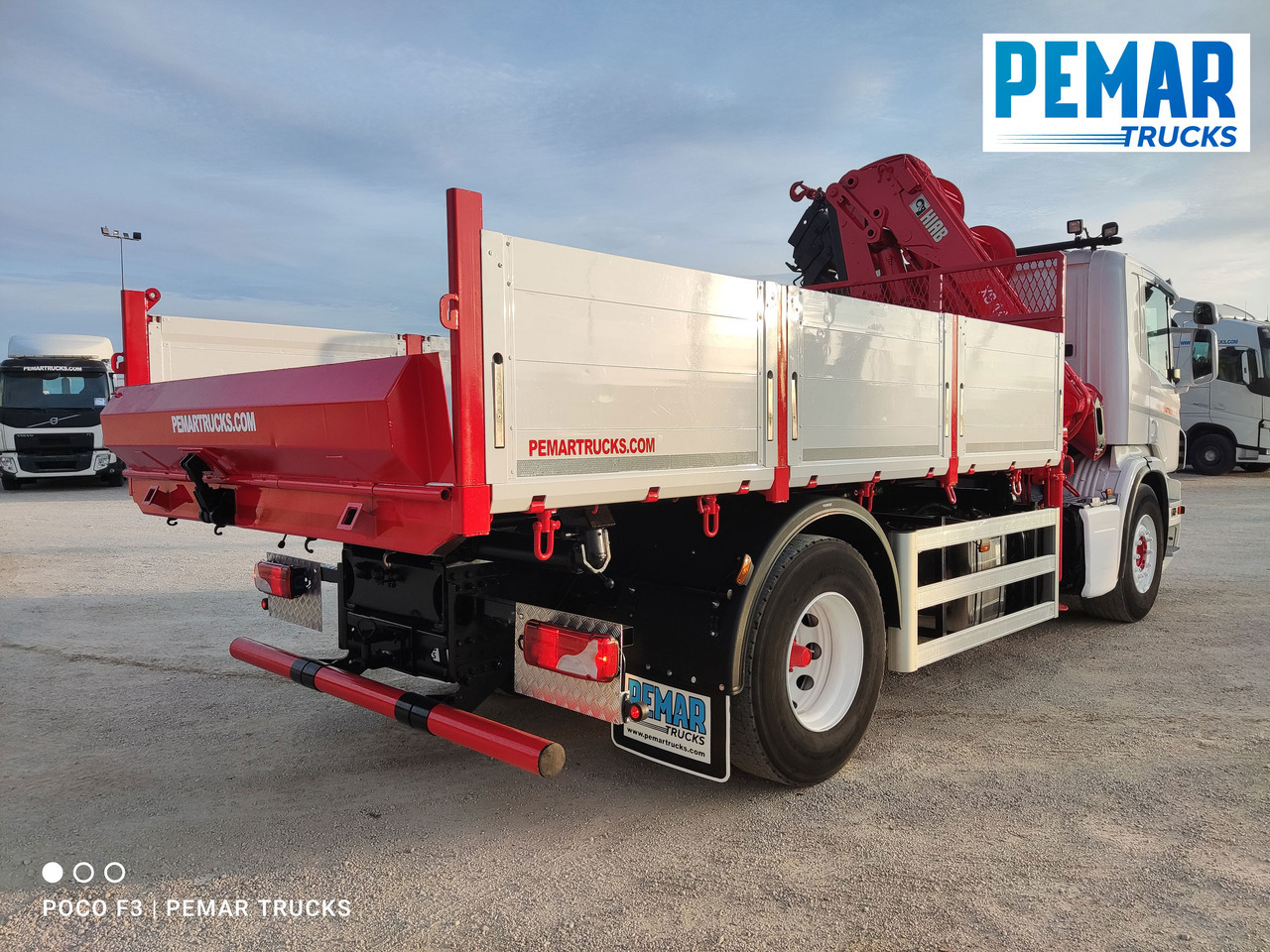 SCANIA P 280 GRUA BASCULANTE 18T EURO 6 - Camion grue: photos 5 SCANIA P 280 GRUA BASCULANTE 18T EURO 6 - Camion grue: photos 5